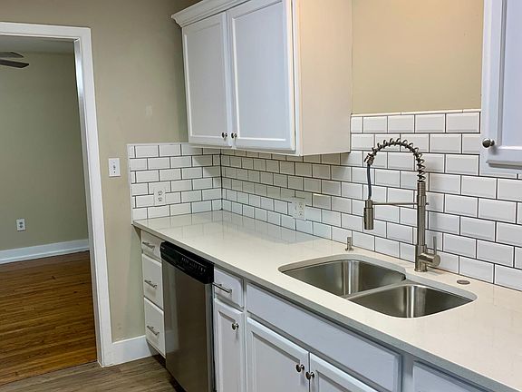 4th image of 2022 NW 24th St #2022