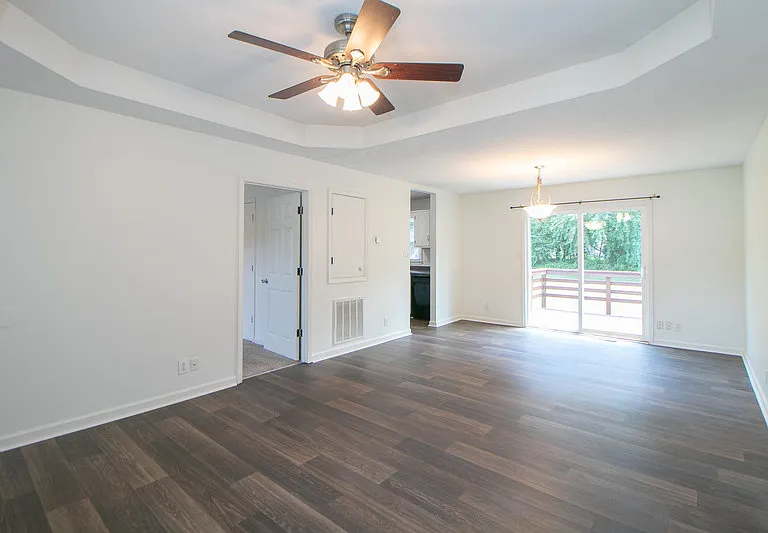 613 Joshua Dr — Photo 5