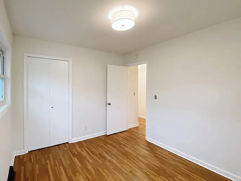 3046 Buchanan St NE — Photo 18