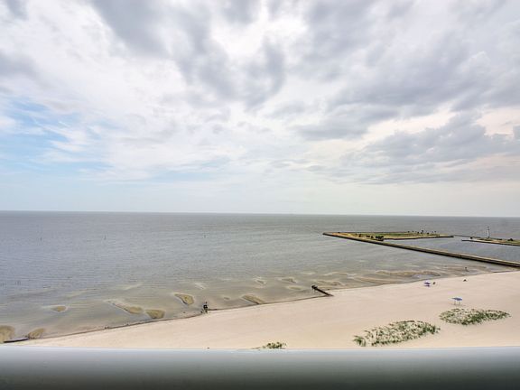 2nd image of 2060 Beach Blvd