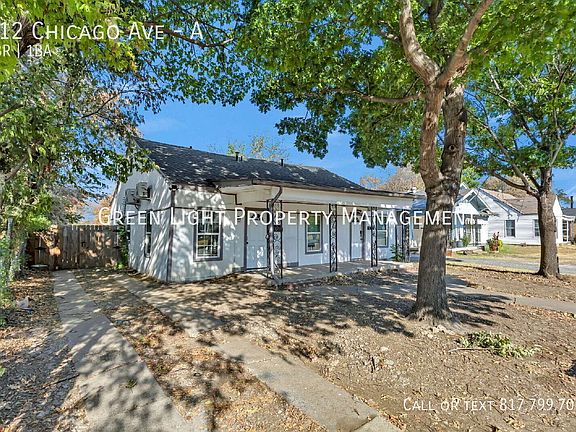 3rd image of 412 Chicago Ave APT A