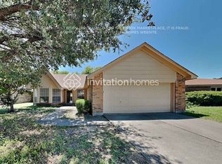 2541 Rialto Way, Grand Prairie, TX 75052