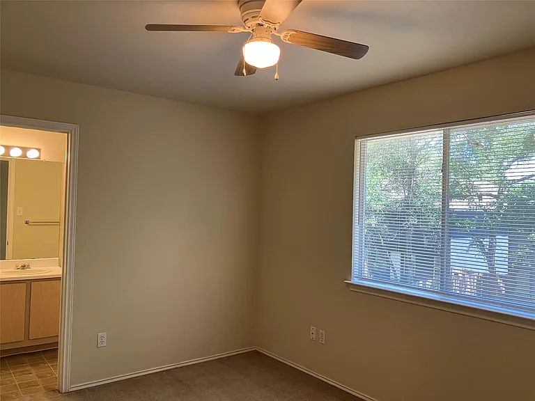 9629 Sugar Hill Dr #B — Photo 13