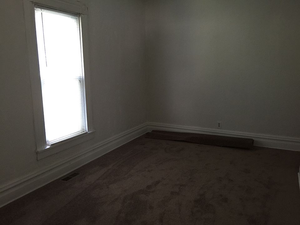 1st image of 134 Glenn St