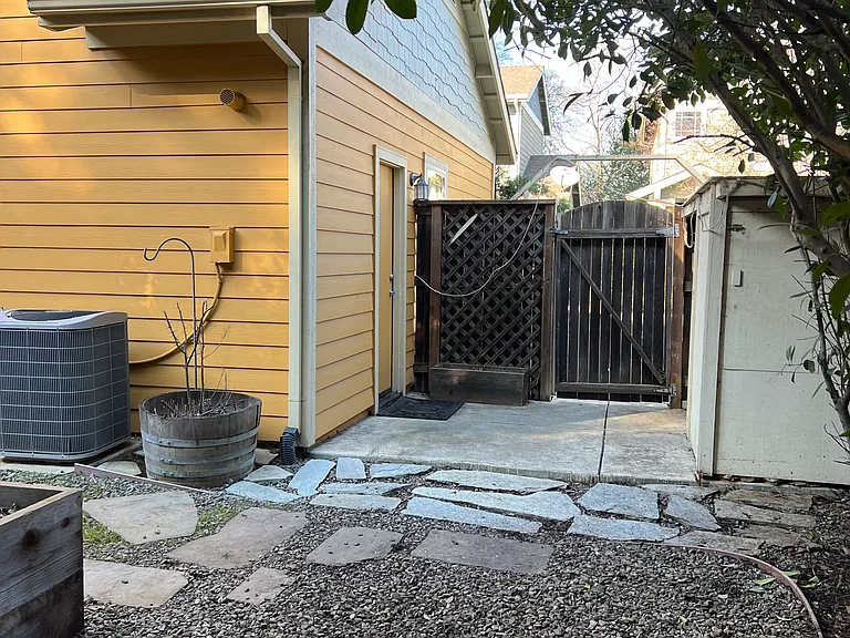 4200 San Jeronimo Ter — Photo 4