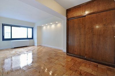 2nd image of 11949 Union Tpke APT 10F