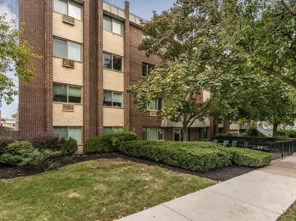 1136 Greenleaf Ave APT 303, Wilmette, IL 60091