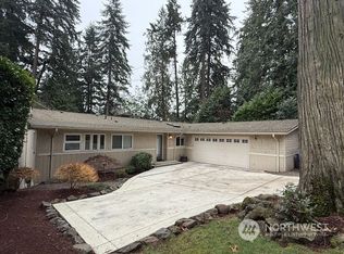 2530 108th Ave SE, Bellevue, WA