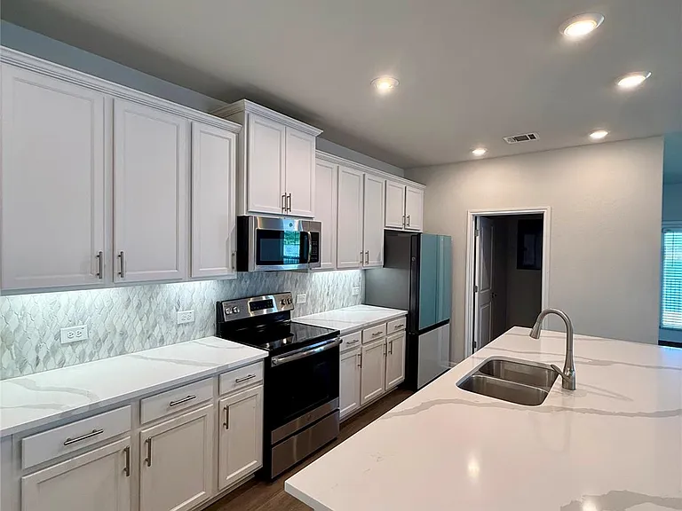 3017 Settlement Dr #18 — Photo 4