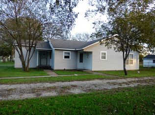507 4th St, Eddy, TX 76524