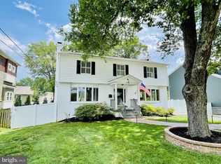 110 Moore Ave SW, Vienna, VA 22180