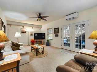 2 Ruffed Grouse Dr, Weaverville, NC 28787