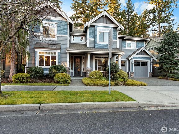 4th image of 6408 86th Avenue W