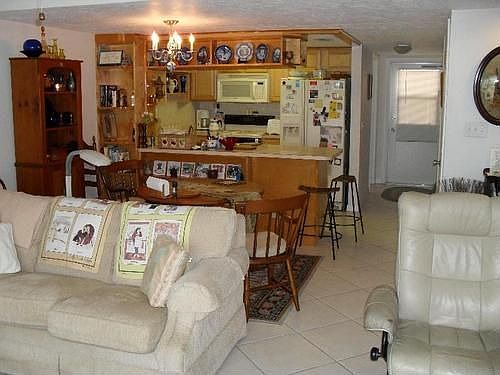 4th image of 171 N Atlantic Ave APT 27
