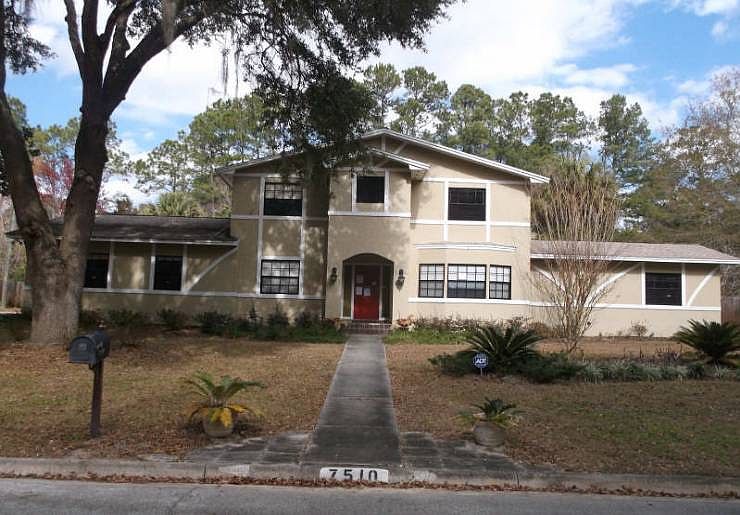 1st image of 7510 NW 40th Ave