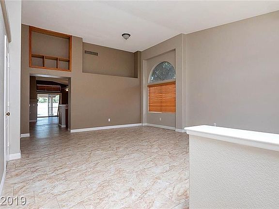 2nd image of 1735 English Rose Dr