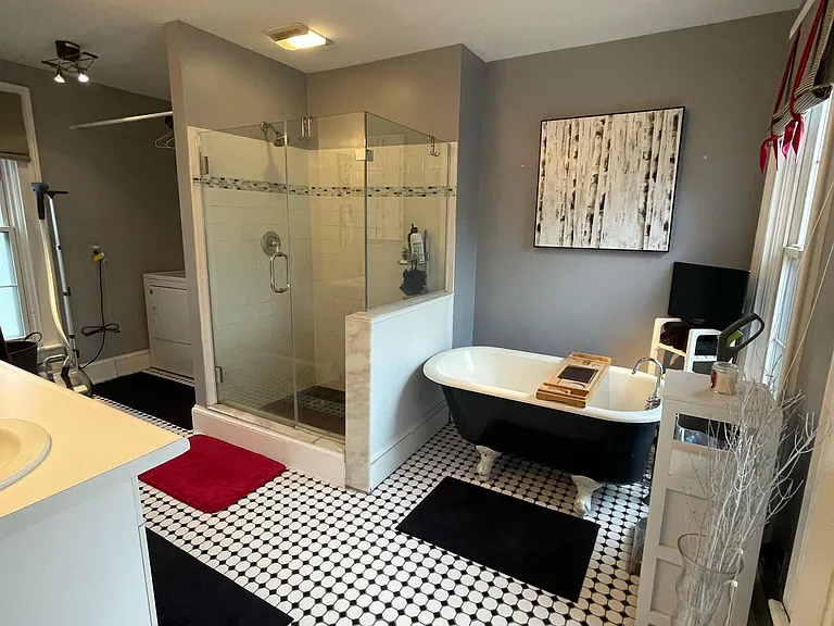 354 Bryant St — Photo 16