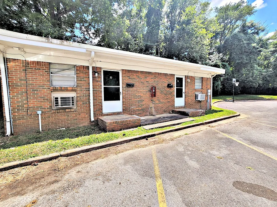 3900 Rucker Cir SW #19