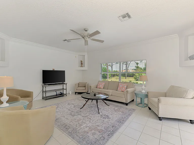 915 Park Place Dr — Photo 33