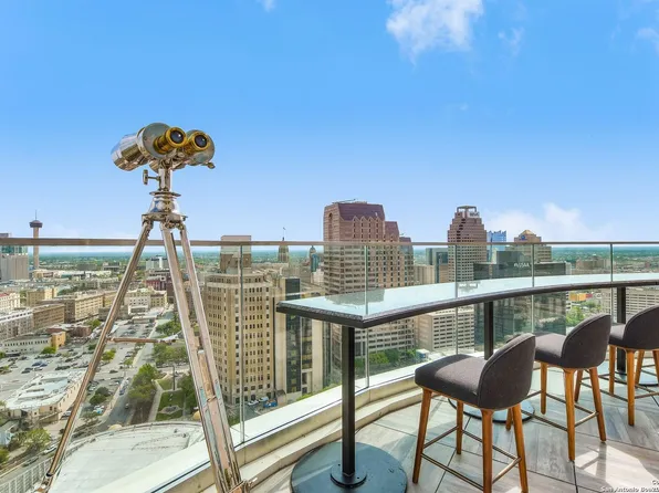 123 Lexington APT 1703, San Antonio, TX 78205