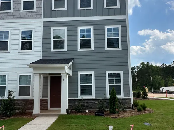 301 Deercroft Dr, Apex, NC 27539