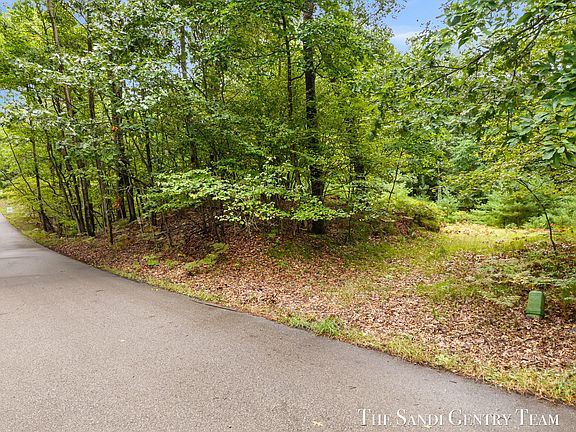 4th image of 3177 N Silver Ridge Rd