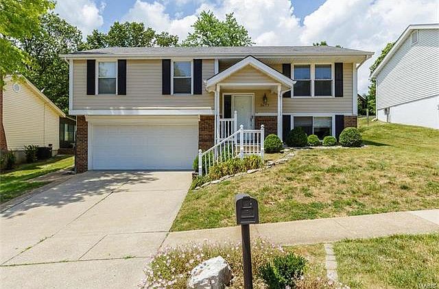 1st image of 3677 Lemay Woods Dr