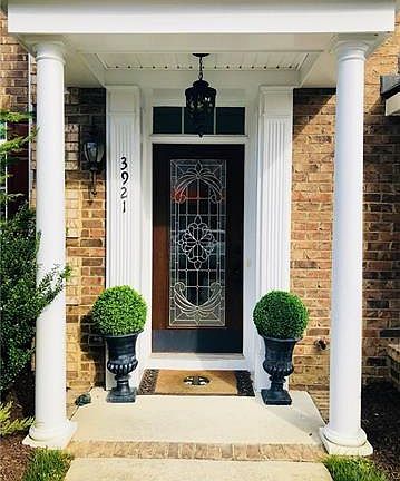 4th image of 3921 Strolling Ln