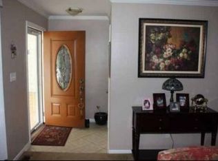 270 Crest Ave, Elk Grove Village, IL 60007