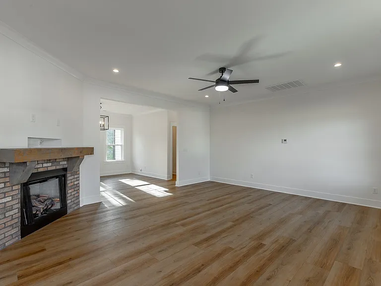 859 Live Oak Rd — Photo 8