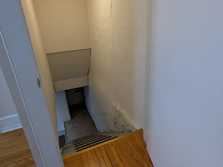 3510 Ainslie St #1 — Photo 8