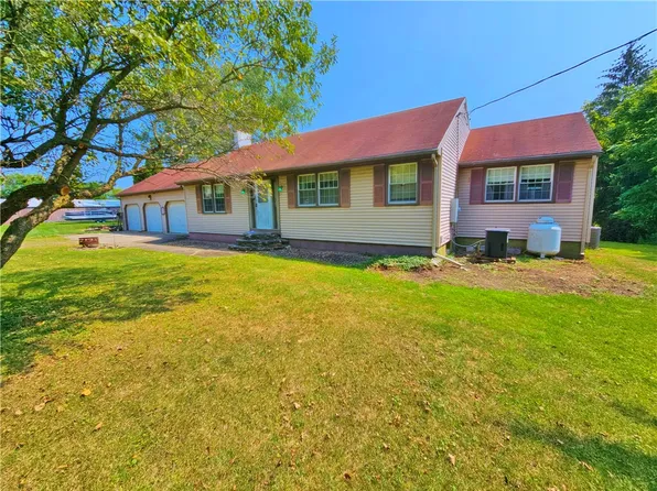 2623 Guyanoga Rd, Penn Yan, NY 14527