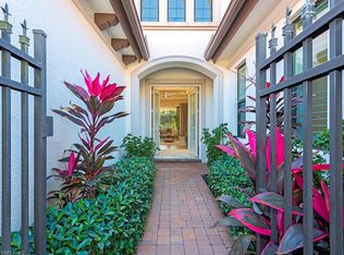 12443 Wisteria Dr, Naples, FL 34120