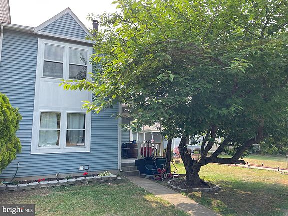 2nd image of 15253 Valley Stream Dr