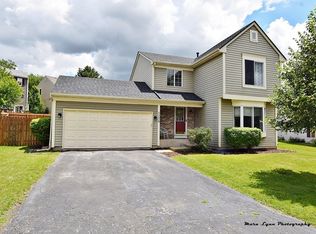 1220 Appleton Ln, Geneva, IL 60134