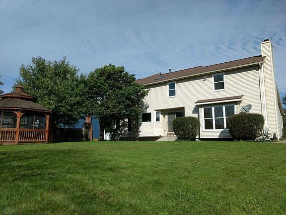 2nd image of 1078 Hollister Dr