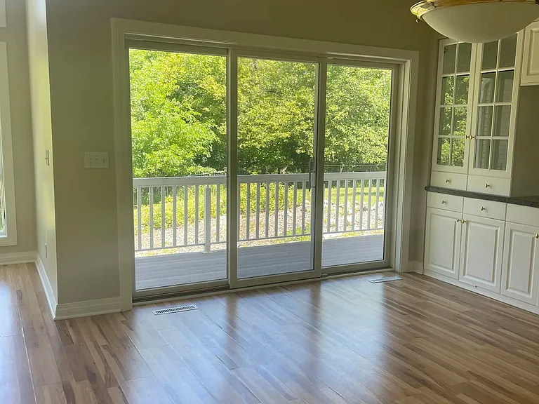 4390 N River Rd — Photo 3