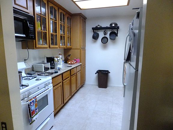 5th image of 190 Del Sur Way