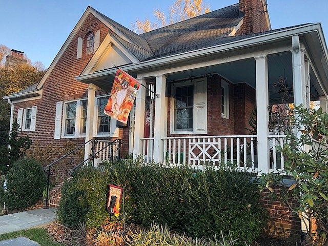 2nd image of 133 S Abingdon St