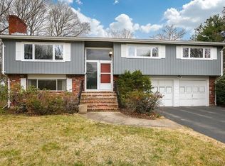 2 Bent Ave, Wayland, MA 01778