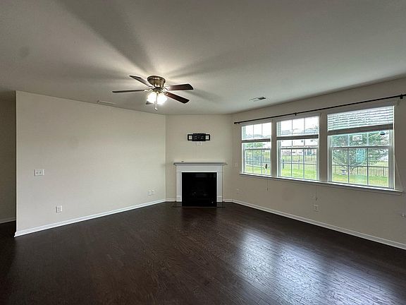 4th image of 121 Congaree Loop