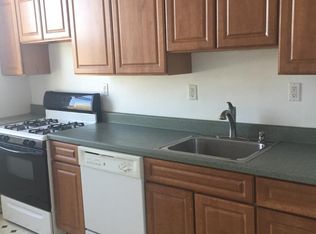 98 Reservoir Ave APT 4, Jersey City, NJ 07307