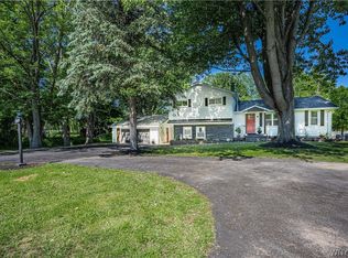 6282 Bear Ridge Rd, Lockport, NY 14094