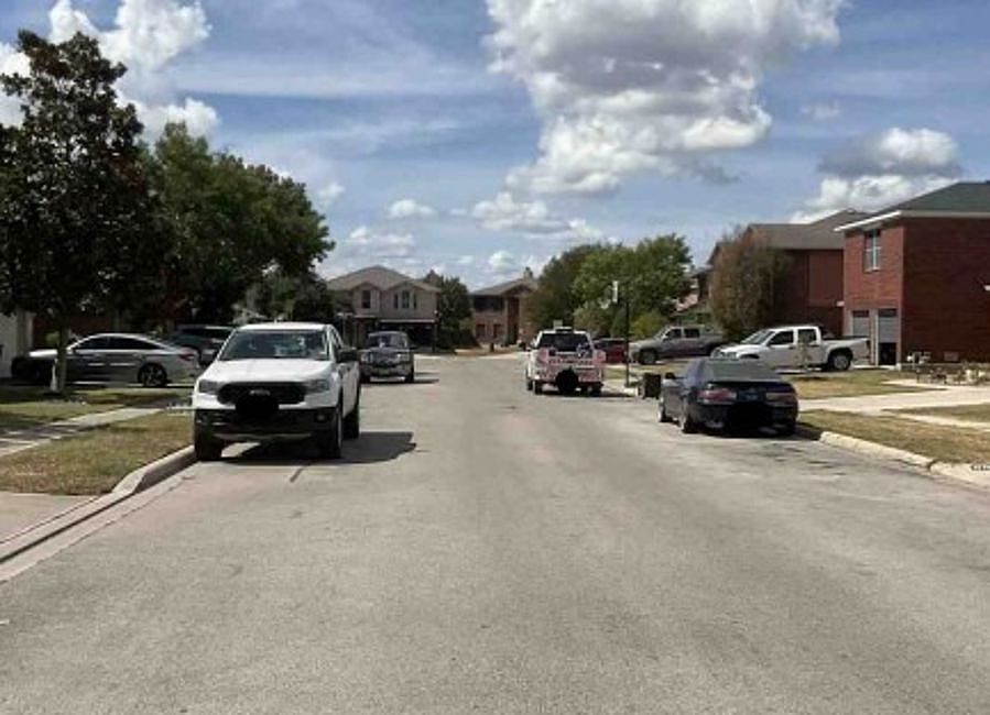 Exterior Neighborhood (street photo)