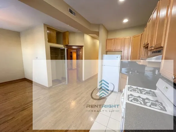 1357 N Ashland Ave APT 2C, Chicago, IL 60642