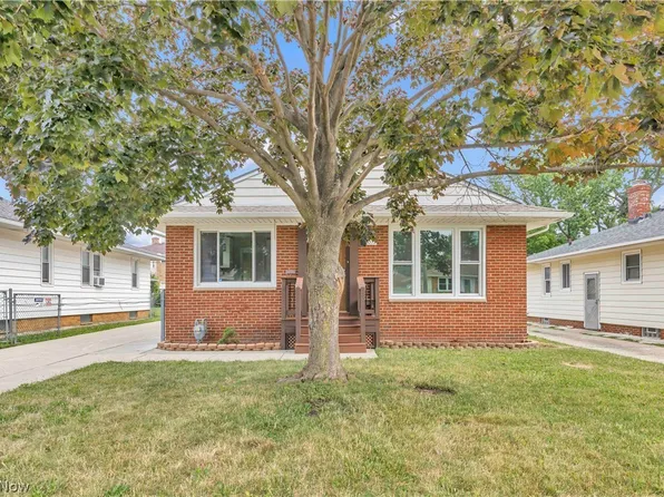 3332 North Ave, Parma, OH 44134