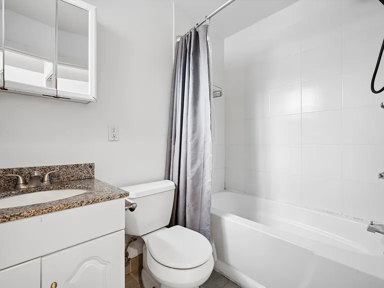 2136 Ellsworth St #1 — Photo 6