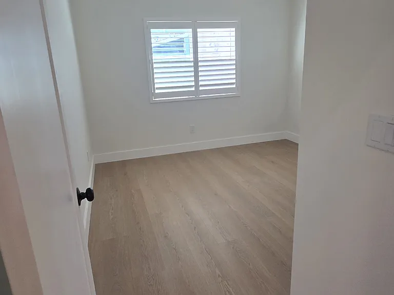 10051 Starr Rd #B — Photo 12