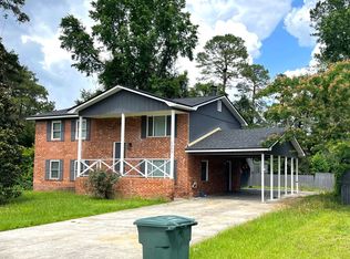 1040 Live Oak Dr, Hinesville, GA 31313