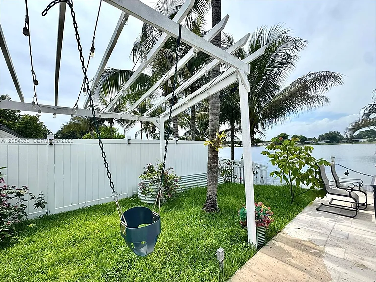8641 NW 19th St — Photo 21